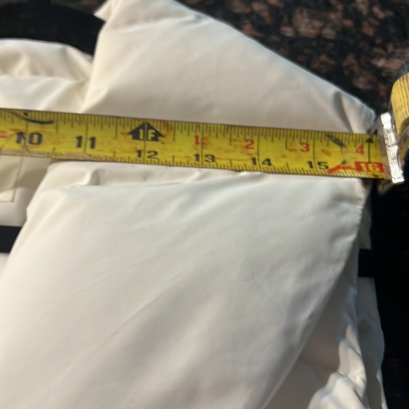 White House Black Market Vest - Picture 6 of 7